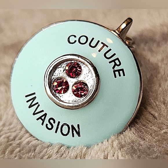 Juicy Couture C UFO Yorkie Charm Bracelet Blue Laser Beams Flying Saucer Aliens - Picture 3 of 16